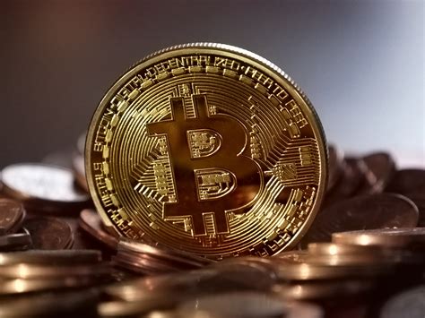 Bitcoin: How do HD wallets store the keys and addresses?
